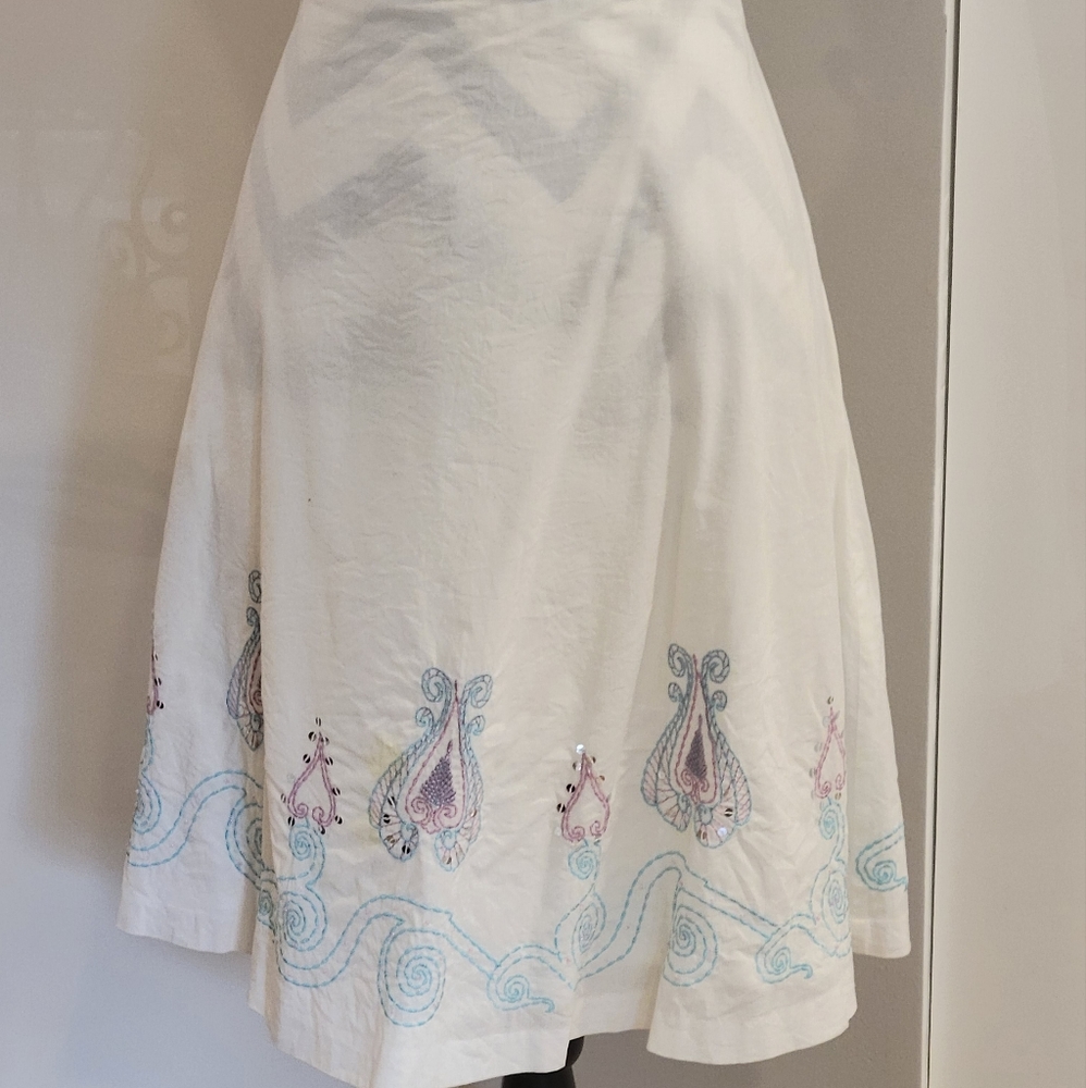 AXCESS SKIRT SIZE 10